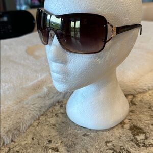 Vince camuto sunglasses